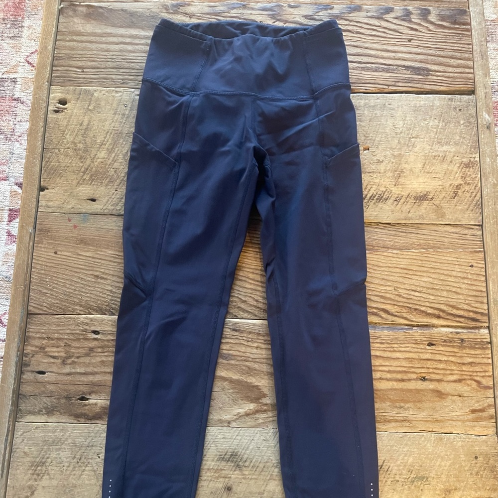Lululemon size 4 full length leggings